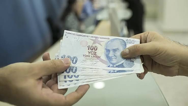 Nakit Sıkışıklığı Gayrimenkulü Vurdu: Satılık Evler Bekliyor