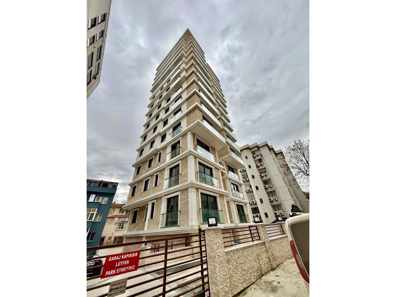 Arsal Kalamış Apartmanı